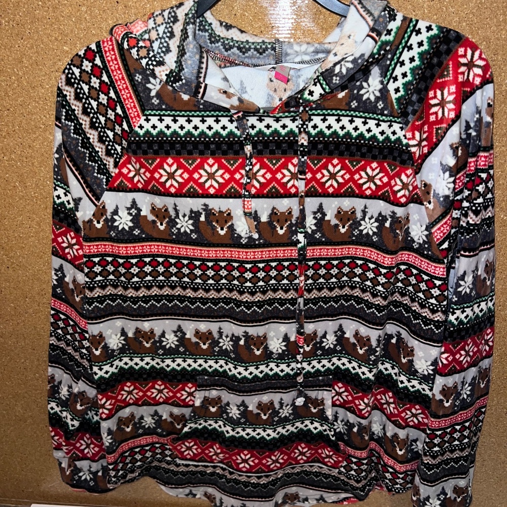 New NO BOUNDARIES FLEECE PULL OVER